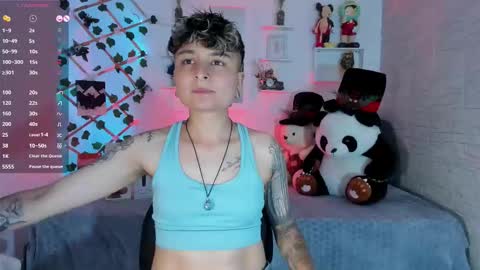 Snapshot of zuryramirez_ chatting on October 10, 9:36 pm Zury Ramirez online show from October 10, 9:36 pm