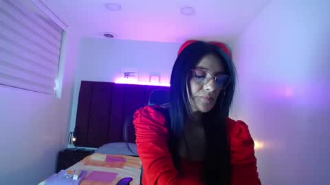Snapshot of zuzana21 chatting on February 24, 12:48 pm Zuzana21 online show from February 24, 12:48 pm