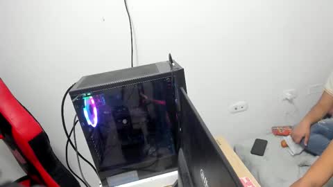 zyra_vox online show from November 18, 2:43 pm