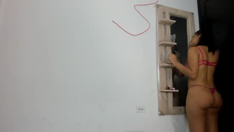 zyra_vox online show from December 5, 2:25 pm