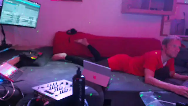 davidgntxxxxx online show from February 19, 6:59 pm