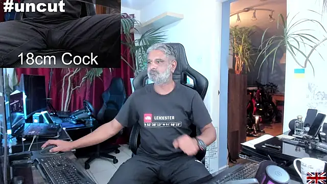 OnlineBossUK online show from March 22, 7:31 pm