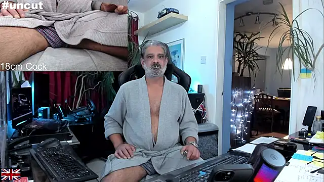 OnlineBossUK online show from September 26, 7:18 pm