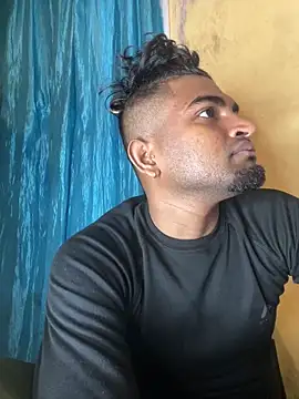 Snapshot of IviedWaster chatting on December 18, 12:32 am IviedWaster online show from December 18, 12:32 am