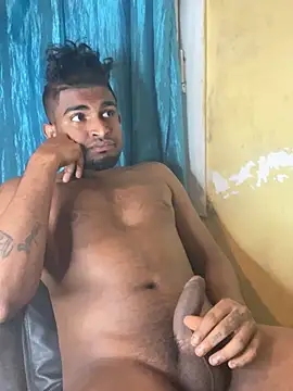 Snapshot of IviedWaster chatting on December 19, 12:02 am IviedWaster online show from December 19, 12:02 am