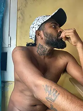 Snapshot of IviedWaster chatting on February 24, 11:52 pm IviedWaster online show from February 24, 11:52 pm