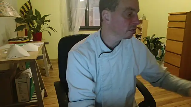 Snapshot of cloupefun chatting on December 7, 5:59 am cloupefun online show from December 7, 5:59 am
