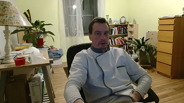 Snapshot of cloupefun chatting on January 7, 5:01 am cloupefun online show from January 7, 5:01 am