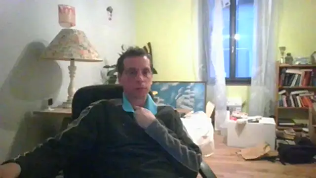 Snapshot of cloupefun chatting on November 30, 4:33 pm cloupefun online show from November 30, 4:33 pm