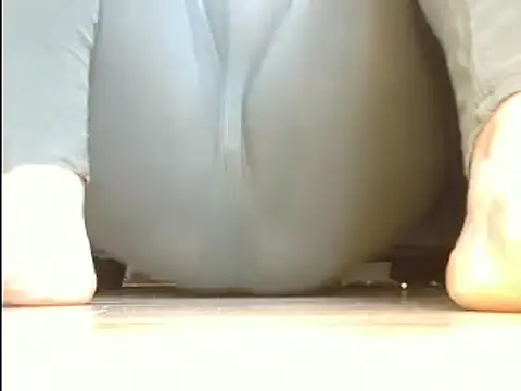 Snapshot of Squirtlady38 chatting on February 2, 2:24 pm Squirtlady38 online show from February 2, 2:24 pm