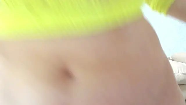 Snapshot of angelmommu chatting on February 16, 3:05 pm angelmommu online show from February 16, 3:05 pm