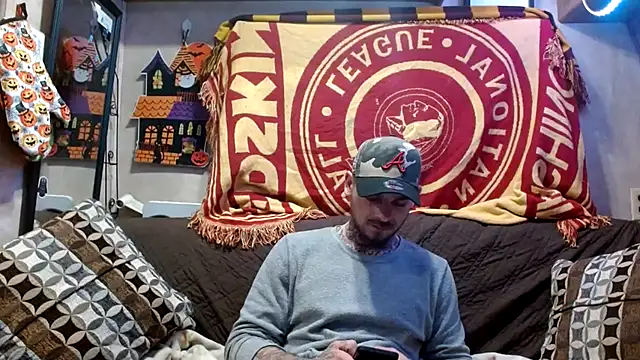 Snapshot of DADDY_KANE8--- chatting on February 2, 3:54 am DADDY KANE8--- online show from February 2, 3:54 am