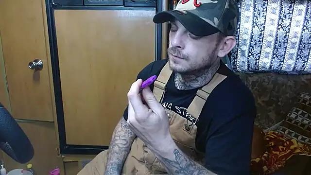 Snapshot of DADDY_KANE8--- chatting on March 4, 7:32 pm DADDY KANE8--- online show from March 4, 7:32 pm