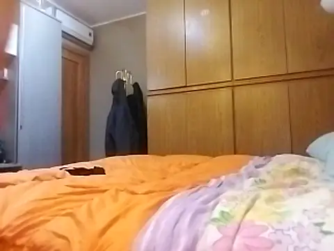 Snapshot of mazinga17 chatting on December 15, 8:35 pm mazinga17 online show from December 15, 8:35 pm