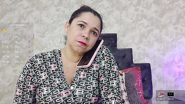 Snapshot of elizabeth_coleman chatting on February 8, 7:28 pm elizabeth coleman online show from February 8, 7:28 pm