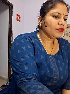 MOM-SUN-COUPLE online show from February 23, 5:07 pm