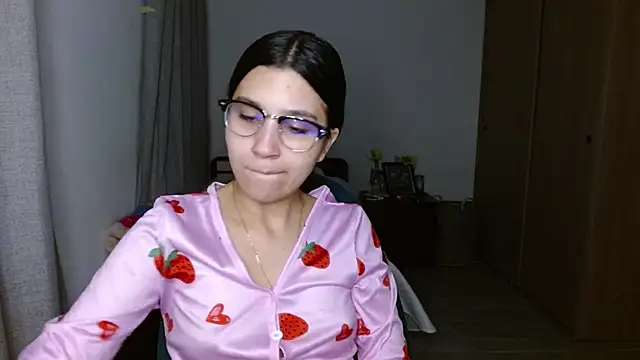 Snapshot of mia__lopez_ chatting on November 27, 1:18 am mia lopez online show from November 27, 1:18 am