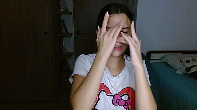 mia  lopez  online show from February 28, 4:02 am