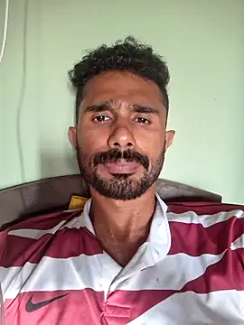 Snapshot of jithi007 chatting on February 22, 11:35 am jithi007 online show from February 22, 11:35 am