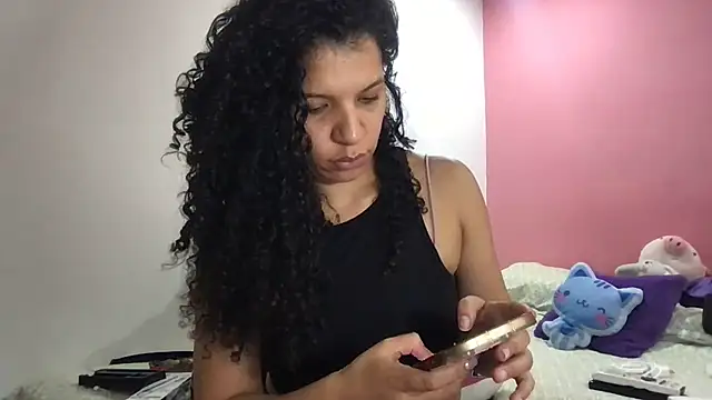 Snapshot of gatubelahot chatting on February 27, 9:47 pm gatubelahot online show from February 27, 9:47 pm