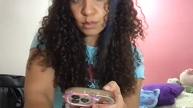 Snapshot of gatubelahot chatting on March 9, 12:00 am gatubelahot online show from March 9, 12:00 am