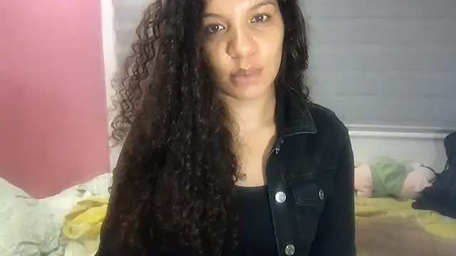 Snapshot of gatubelahot chatting on September 20, 1:50 am gatubelahot online show from September 20, 1:50 am