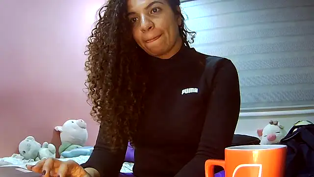 Snapshot of gatubelahot chatting on November 28, 11:51 pm gatubelahot online show from November 28, 11:51 pm