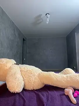 FionaLaNice online show from March 12, 9:13 pm