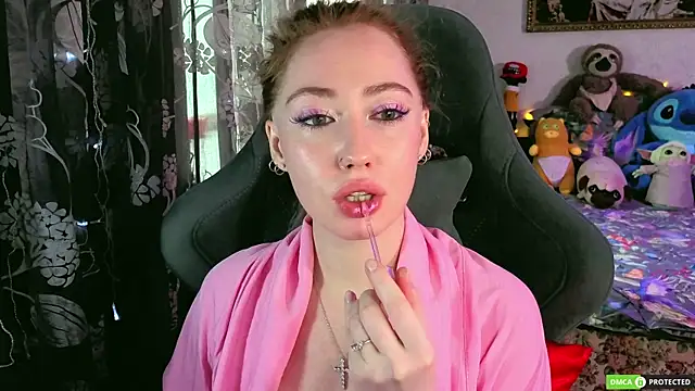 TinaBrook online show from April 21, 5:03 am