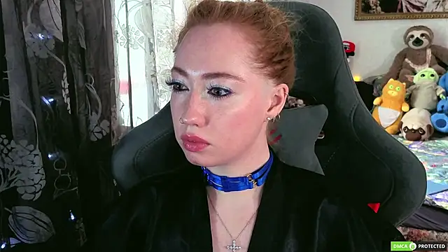 TinaBrook online show from April 22, 4:59 am