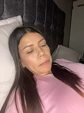 martina contreras online show from February 14, 3:03 am