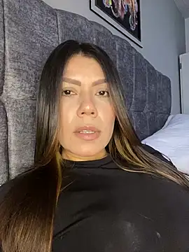 martina contreras online show from March 1, 9:06 pm