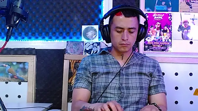 Darko0717 online show from March 23, 12:47 am