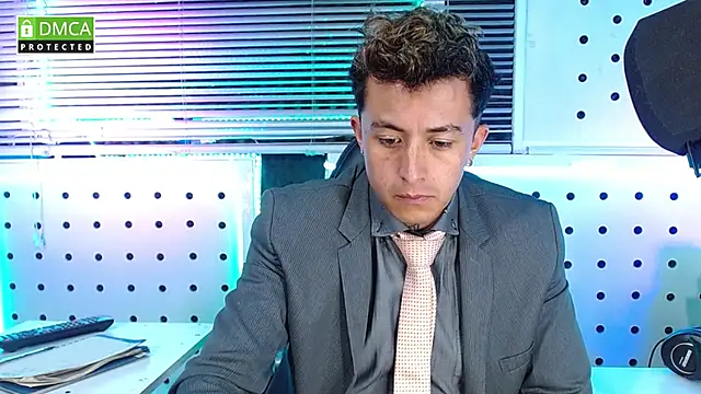 Darko0717 online show from October 5, 1:20 pm