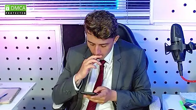 Darko0717 online show from October 23, 1:54 pm