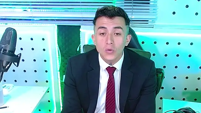 Darko0717 online show from December 18, 2:56 pm