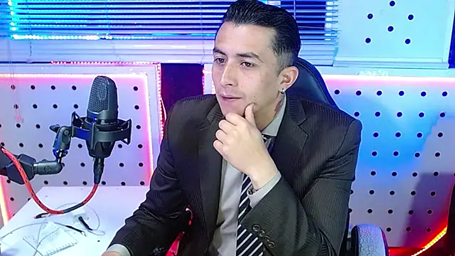 Darko0717 online show from January 15, 1:59 pm