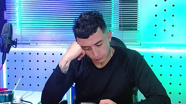 Darko0717 online show from March 14, 3:56 am