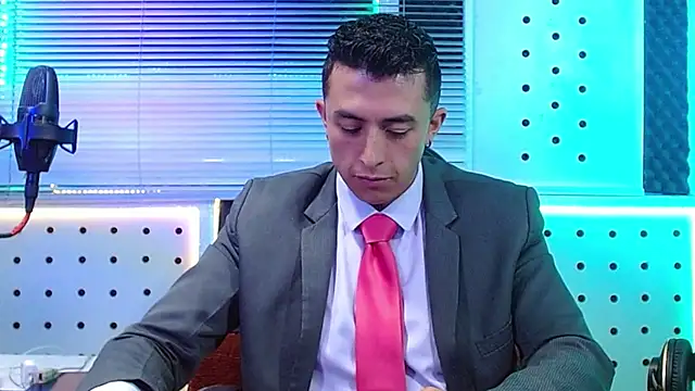 Darko0717 online show from April 19, 12:48 pm