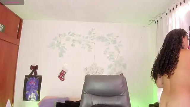 Cata green online show from December 2, 8:04 pm