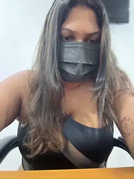 Snapshot of Black_Beauty997 chatting on January 19, 4:36 pm Black Beauty997 online show from January 19, 4:36 pm