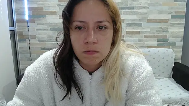 MommyMiaWs online show from October 3, 2:41 am