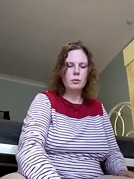 Snapshot of xxSexyBushLinnxx chatting on December 4, 8:07 pm xxSexyBushLinnxx online show from December 4, 8:07 pm