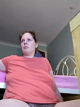 Snapshot of xxSexyBushLinnxx chatting on December 18, 10:46 pm xxSexyBushLinnxx online show from December 18, 10:46 pm