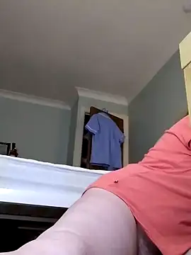 Snapshot of xxSexyBushLinnxx chatting on January 13, 7:42 pm xxSexyBushLinnxx online show from January 13, 7:42 pm