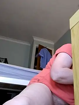 Snapshot of xxSexyBushLinnxx chatting on February 23, 8:11 pm xxSexyBushLinnxx online show from February 23, 8:11 pm