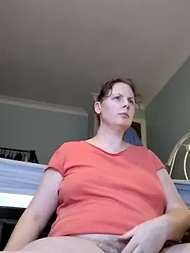 Snapshot of xxSexyBushLinnxx chatting on February 24, 8:14 pm xxSexyBushLinnxx online show from February 24, 8:14 pm