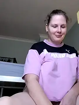 Snapshot of xxSexyBushLinnxx chatting on February 26, 12:03 pm xxSexyBushLinnxx online show from February 26, 12:03 pm