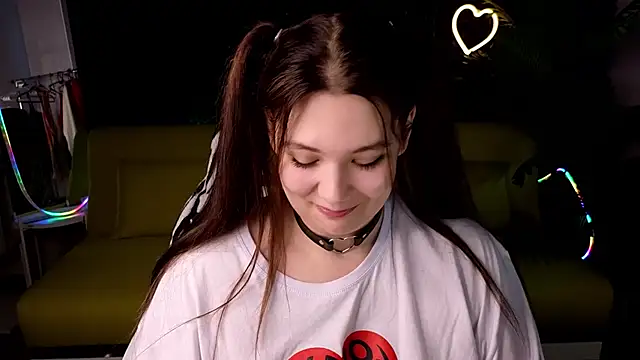 Snapshot of DjennaPalme chatting on January 25, 4:45 am DjennaPalme online show from January 25, 4:45 am