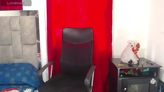 cinthya walker1 online show from December 19, 12:56 pm